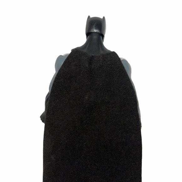 Mattel DC Comics Batman Gold Belt Cape 12" Figure - Picture 4 of 7